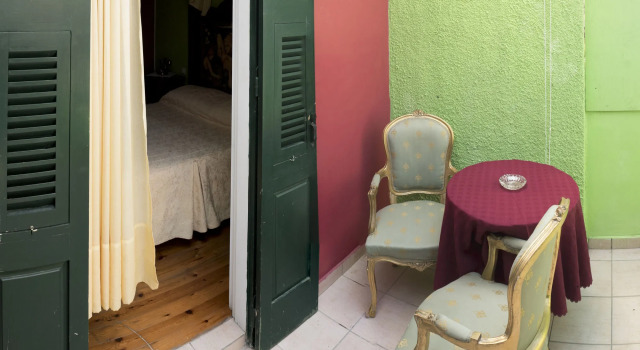 Ilion Hotel Suites