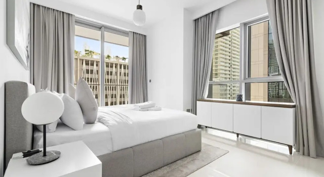 StoneTree - Luxurious 1 BR with Private Beach Access, Забронировать Апартаменты/квартира Апартаменты Эмирата Дубая, рядом с Международный яхт-клуб Дубая, Апартаменты/квартира