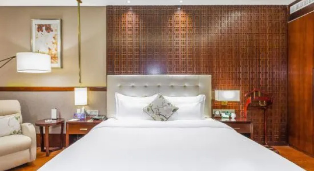 Люкс Business Swan Lake International Hotel