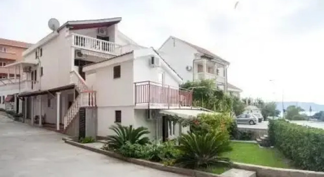 Guest House Mira, Забронировать Гостевой дом Гостевые дома Бечичи, Гостевой дом