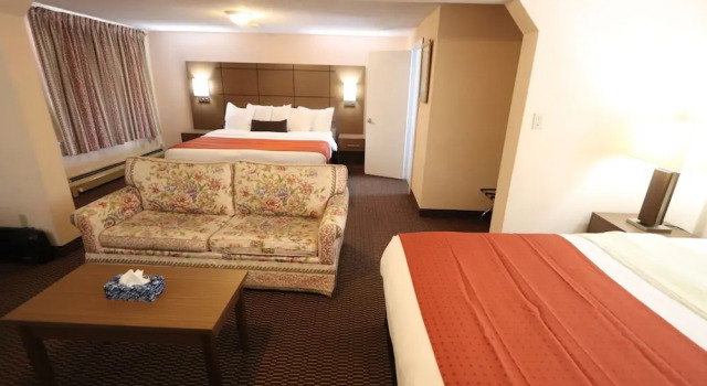 Семейный люкс Motel 6 Campbellford, ON