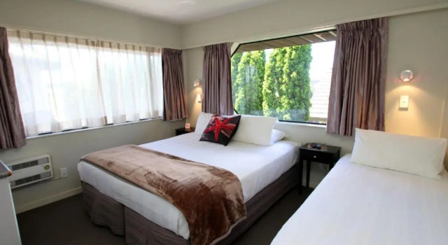 Студия Standard The Beachcomber Hotel