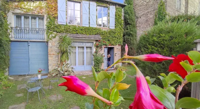 B&B Amphitryon, Забронировать Отель Олорон-Сент-Мари Pyrénées-Atlantiques, рядом с Шоколадная фабрика Lindt