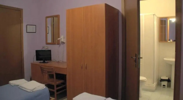 Affittacamere Dannunzio, Prenota Hotel Cesano Boscone Lombardia