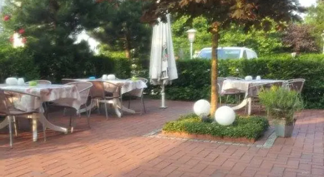 Schützenhof Dubrovnik, Varaa Hotelli Apen Cuxhaven