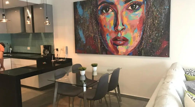 Коттедж Charming Studio Right on 5th Avenue - Ideal for Couples