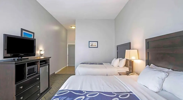 Четырёхместный номер Deluxe La Quinta by Wyndham Brookshire West Katy