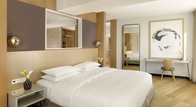 Двухместный люкс Presidential Отель Hyatt Regency Paris Etoile