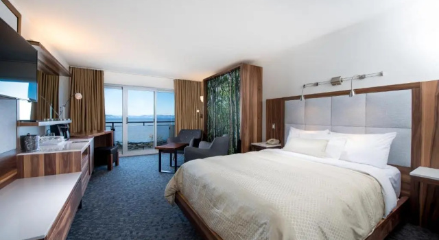 Номер Superior с балконом и с видом на реку Auberge de la Pointe