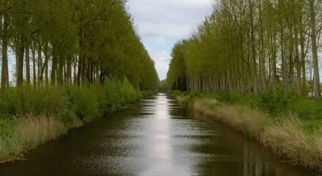 Коттедж Holiday Home Along the Canal With Great Views