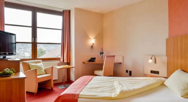 Hotel am Brenner, Забронировать Отель Отели Таубербишофсхайм 3 звезды, 3*