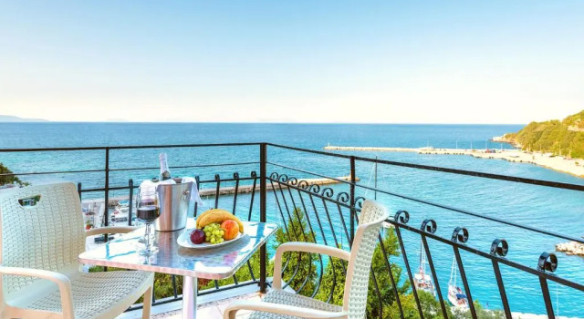 Номер Premium Faro Del Porto