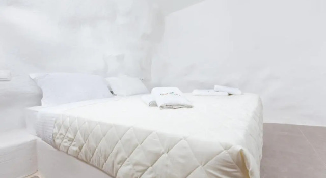 Двухместный номер с балконом Domotel Kea