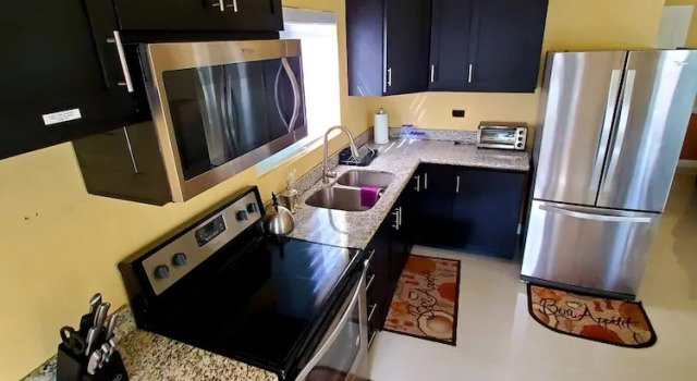 Двухместные апартаменты Standard с балконом Rochester Modern Chic Apartment