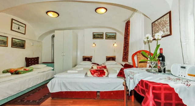 Barokk Vendégház, Buchen Sie Hotel Eger 