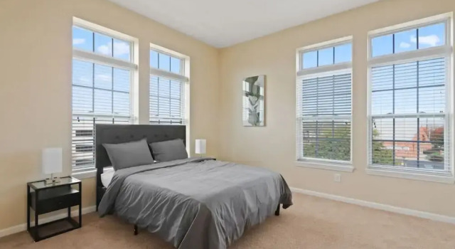 Cozy 3bd, 3BA Downtown Indy, Prenota Appartamento Hotel a Indiana con parcheggio, Parcheggio