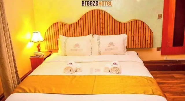 Двухместный полулюкс Breeze Hotel Nyahururu