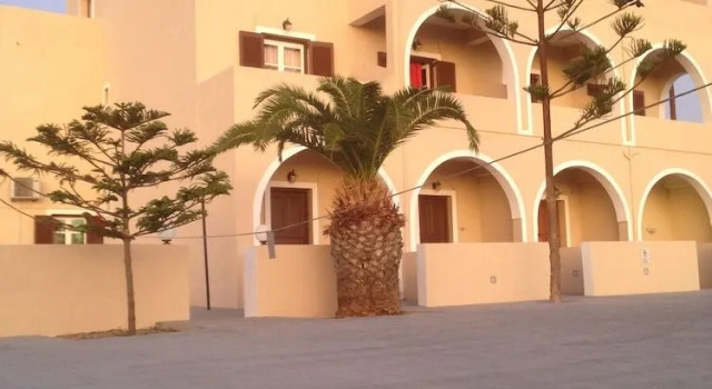Marianna's Residence - Adults Only, Забронировать Отель Тира Santorini Caldera, рядом с Музей досторического города Тира