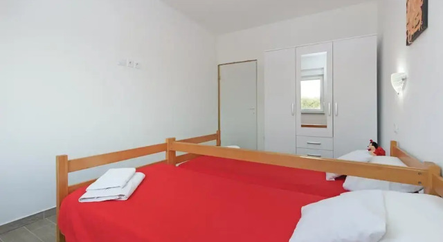 Amazing Home in Vodnjan With Wifi, 3 Bedrooms and Outdoor Swimming Pool
