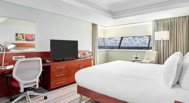Двухместный полулюкс Hilton Garden Inn Lusaka Society Business Park