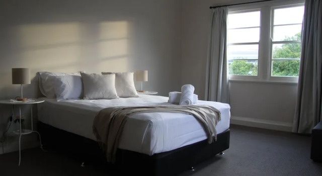 Апартаменты с балконом Victoria Street Apartments