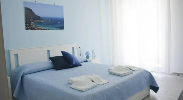 Standard Dreier Zimmer mit Balkon B&B dOrleans