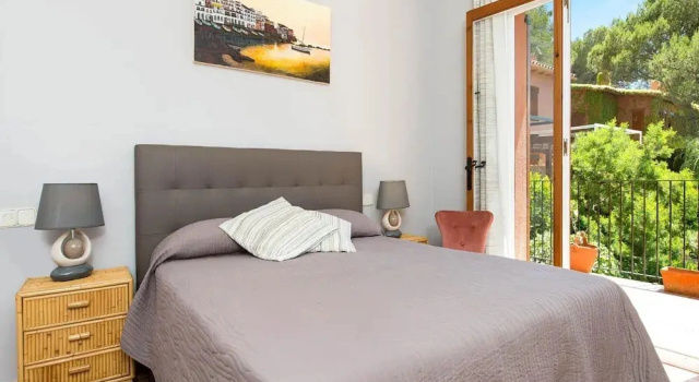 Villa in Spain Near Sandy Beach & Mountain Views