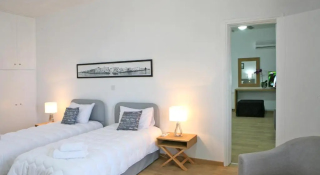 Студия Family Connected Corina Suites & Apartments
