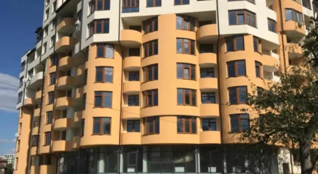 Нові апартаменти на Роксолани16, Prenota Appartamento Truskavec' 