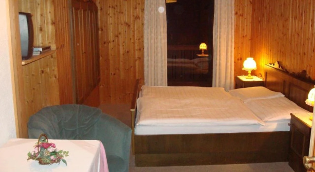 Almgasthof Judenburger Hütte, Book Hotel Hoteller i Obdach med parkering, Parkering