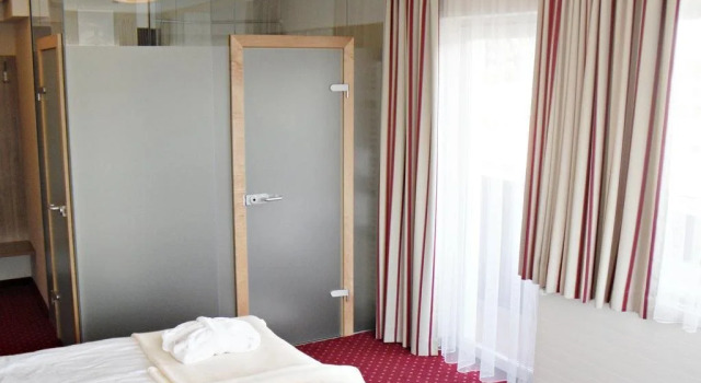 Design-Hotel-Restaurant Römerhof, Rezerwuj Hotel Hotele i noclegi w Tulln, Hotel