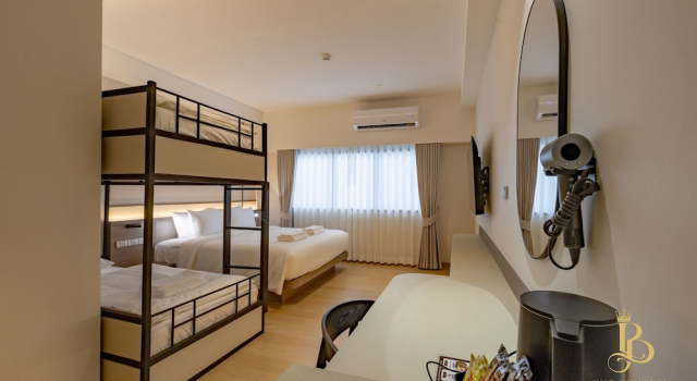 Номер Deluxe The Bentley Hotel
