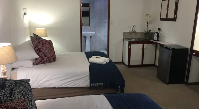 Семейный номер Standard c 1 комнатой с видом на сад Cuckoos Nest Guest House
