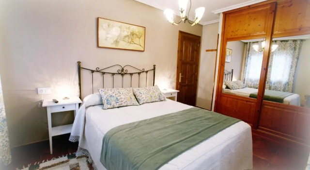 Коттедж с 3 комнатами Vivienda Vacacional Supereda