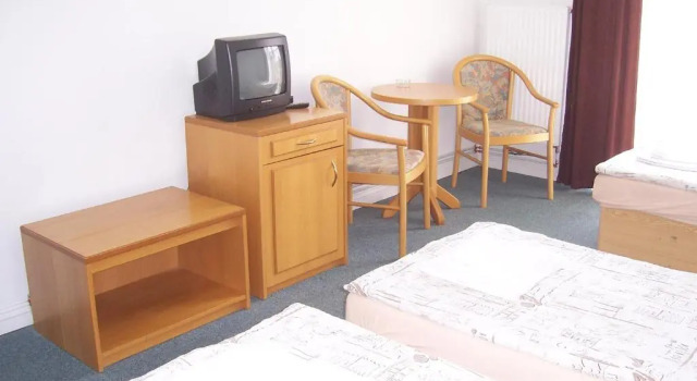Четырёхместный номер Standard с красивым видом из окна Hotel Sloup
