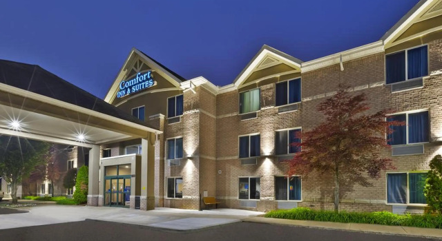 Номер Standard Comfort Inn & Suites Taylor - Detroit