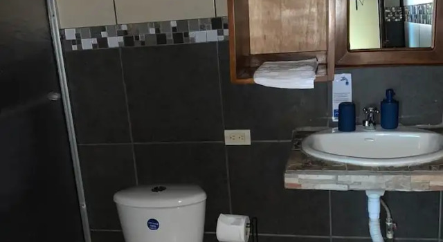 Трёхместный номер Standard с видом на сад Nafre House B&B Monteverde
