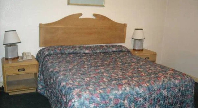 Coronado Inn, Rezerwuj Hotel El Centro Kalifornia