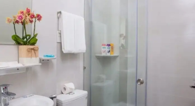 Кровать в общем номере Ailen Garden 2 Hotel