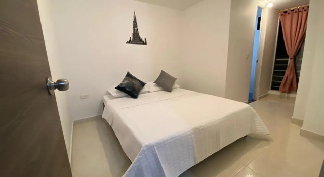 APARTAMENTO EN SAN GIL LAS TORRES ApartaSuites 3 habitaciones, Rezervovat Apartmán Hotely v Santander s parkováním, Parkování