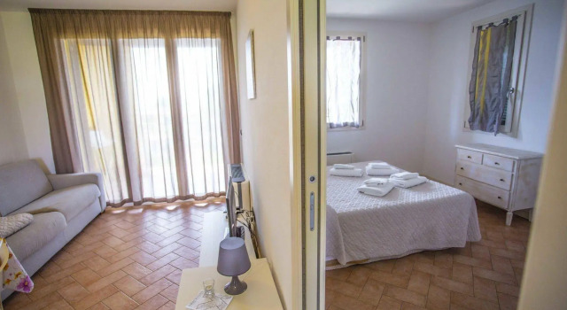 Residence Karina, Book Hotel Hoteller i Brescia med parkering, Parkering