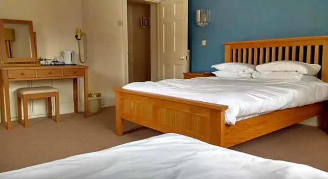 Семейный номер Standard Bell House Hotel & Restaurant