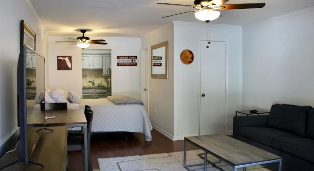 Excellent Location! On Campus Studio Sleeps 4, Réserver Hôtel Tallahassee Panhandle Florida