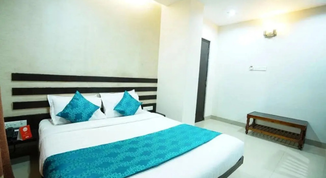 Hotel Aarya Inn