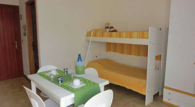 Homely Seaview Studio Flat With Balcony - Beahost, Забронировать Отель Отели Бибионе-Пинеда с парковкой, рядом с Долина Вальгранде, Парковка