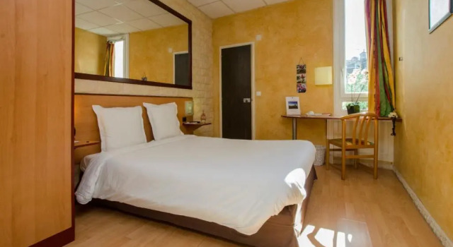 Номер Classic Hôtel Bosquet Pau Centre - Self Check In Budget Hotel