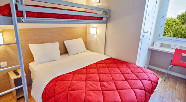 Трёхместный номер Standard Premiere Classe Cergy Saint Christophe
