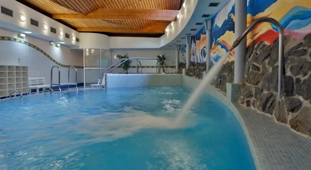 Люкс Deluxe Hotel Kolonada