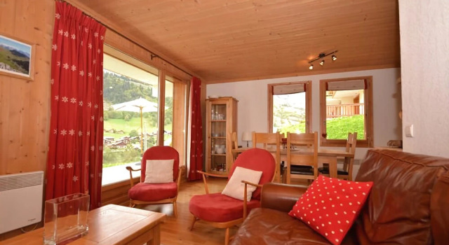 Apt B2 Le Bardot - ARAVIS Holidays, Prenota Hotel Hotel a Alvernia con parcheggio, Parcheggio