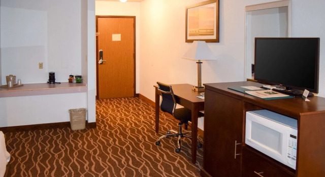 Двухместный номер Standard с видом на поле для гольфа Quality Inn Umatilla - Hermiston